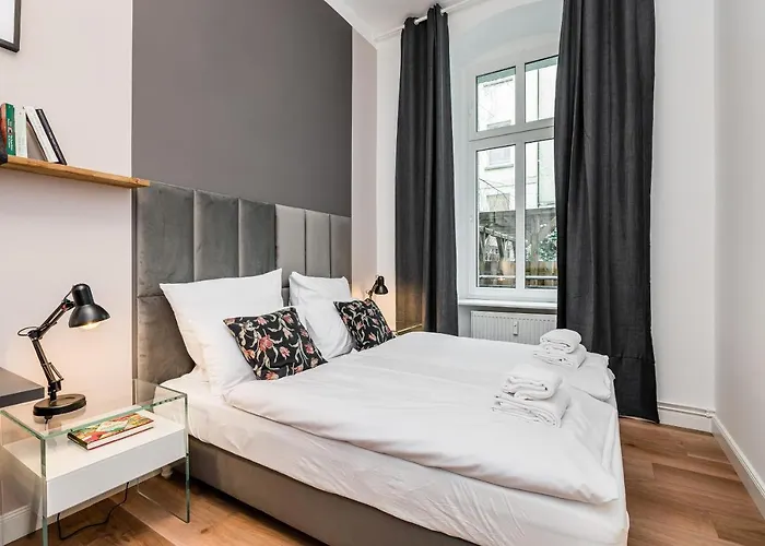 Neues Design-apartment In Friedrichshain Apartment *