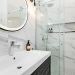 Neues Design-apartment In Friedrichshain דירה ברלין